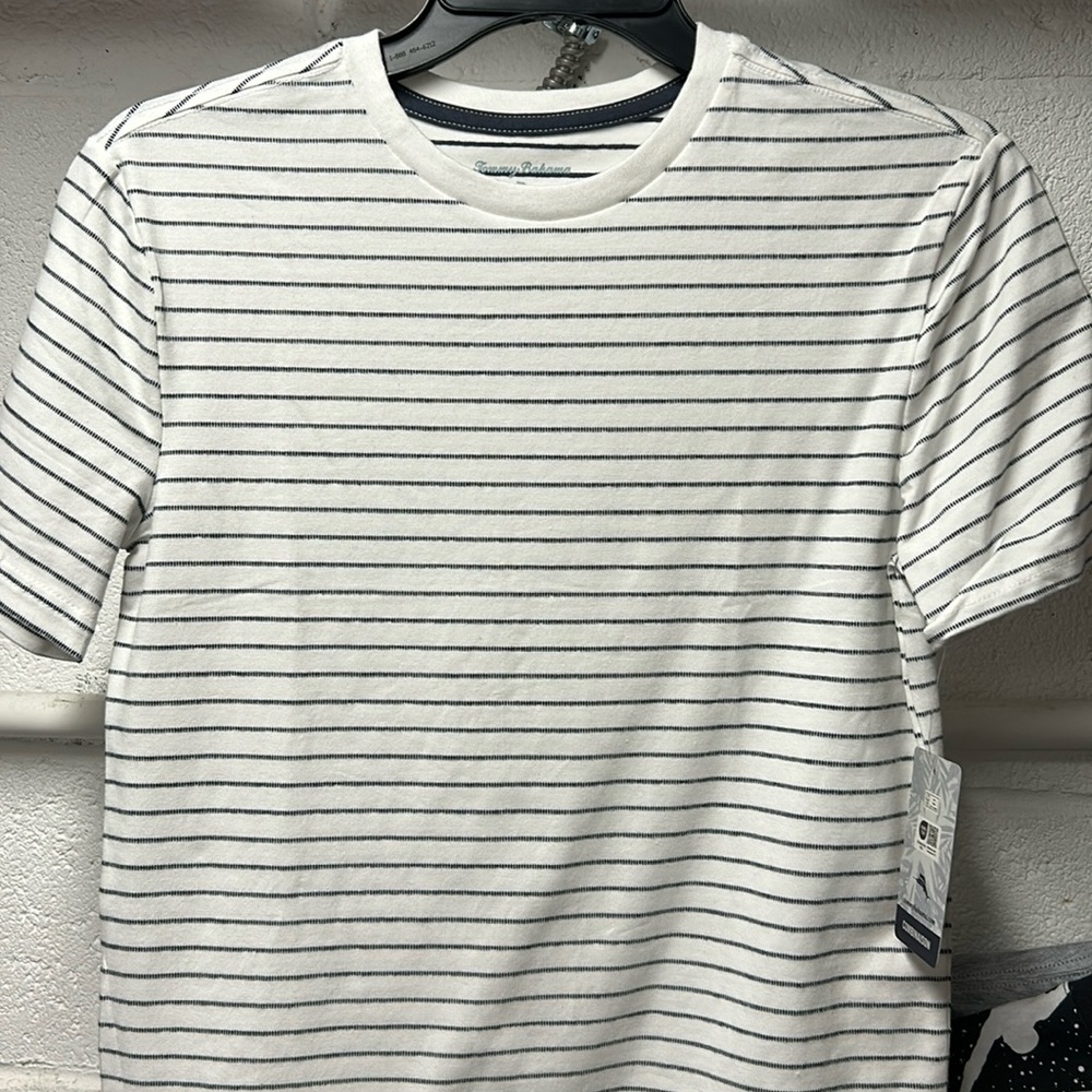 T shirt by Tommy Bahama